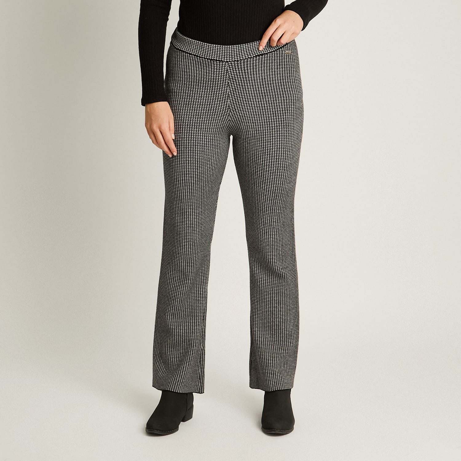 Pantalon Sport Gris Elasticidad Media Sin Forro Calce Normal Tela Tejido